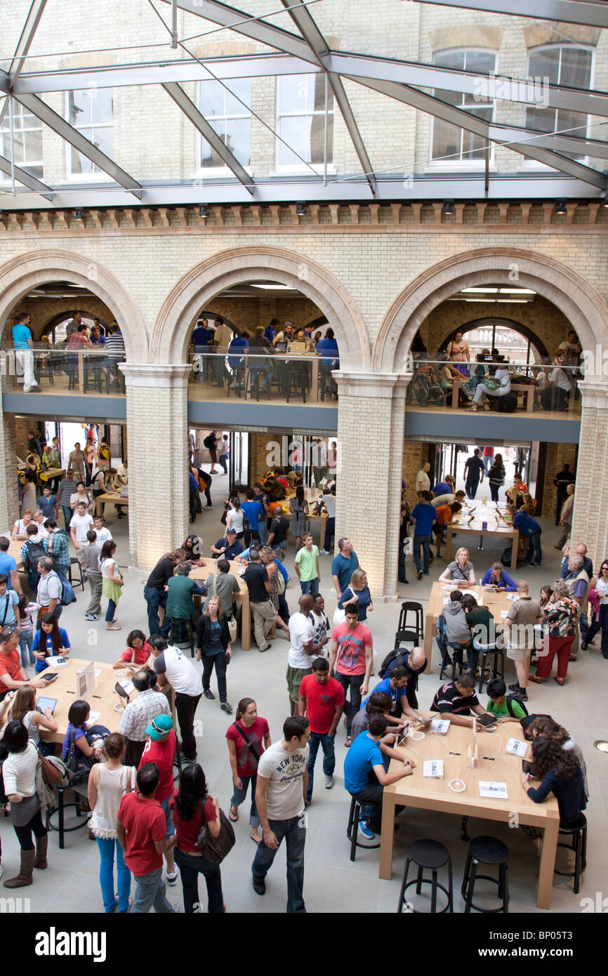 Cortile Centrale - Apple Store - Covent Garden - Londra Foto Stock