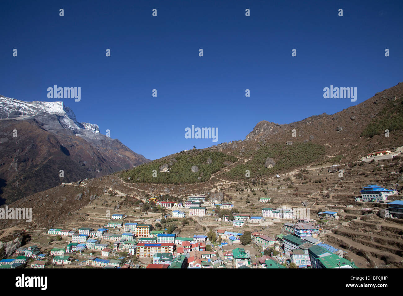 Il Nepal, Everest Regione, Namche Bazaar, Valle del Khumbu. L'ultima città di qualsiasi dimensione su il Campo Base Everest trek Foto Stock