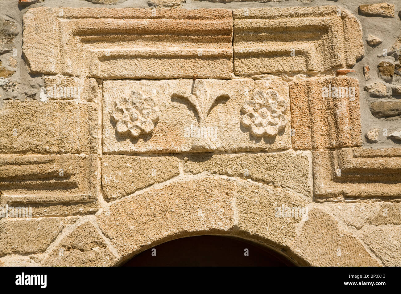 Dettagli architettonici chiesa della Dormizione della Vergine, Asklipio, Rodi, Grecia Foto Stock