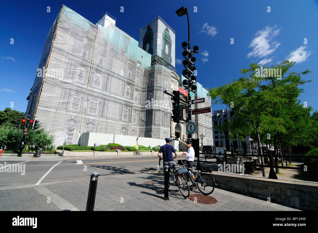 Montreal City Hall sotto lavori di rinnovo durante l'estate del 2010 Foto Stock