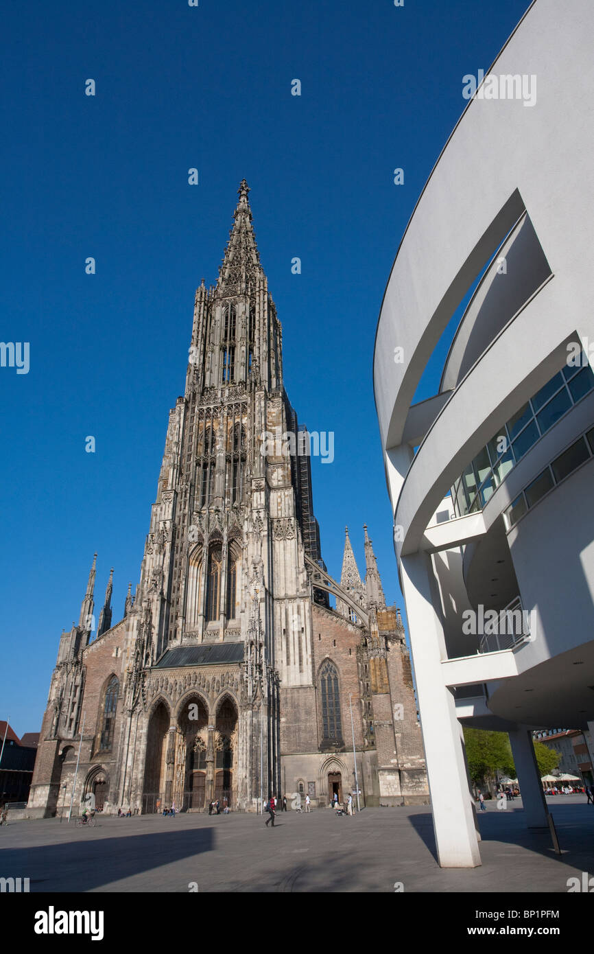 Cattedrale di Ulm, STADTHAUS EDIFICIO, museo, MUNSTERPLATZ POSTO, ULM, BADEN-WURTTEMBERG, Germania Foto Stock