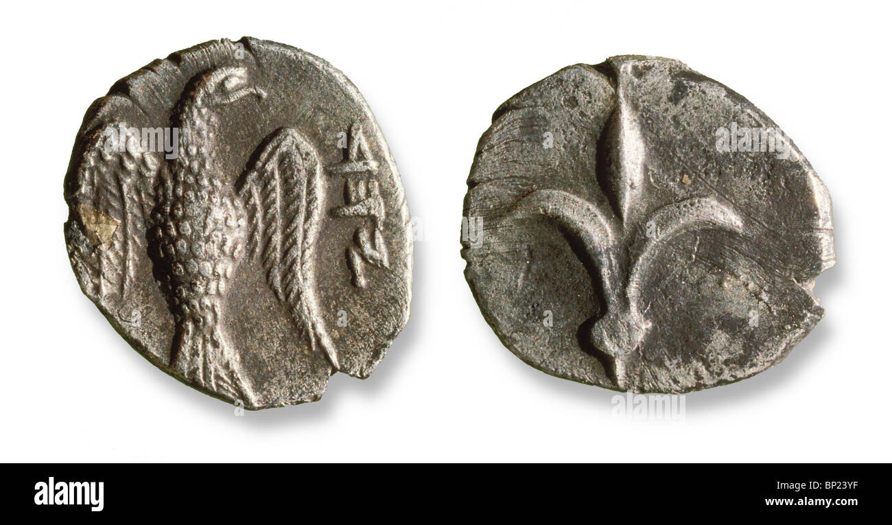 Prima delle monete in ebraico COLPITO NELLA TERRA DI ISRAELE RISALENTI C. 333 BC. Cuscinetto l'iscrizione ebraica YEHUD il nome aramaico di Foto Stock