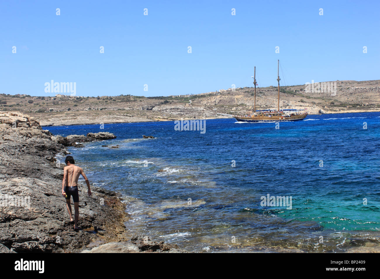 St Nicholas' Bay, San Niklaw, vicino alla Laguna Blu di Comino, Kemmuna, Isola Maltese, Malta, Mediterraneo, Europa Foto Stock