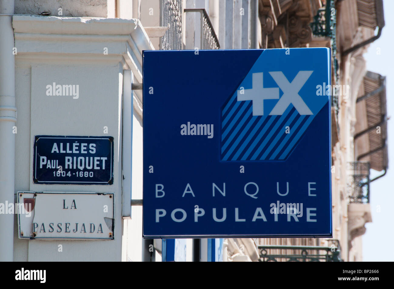 Un segno per la banca francese Banque populaire Foto Stock