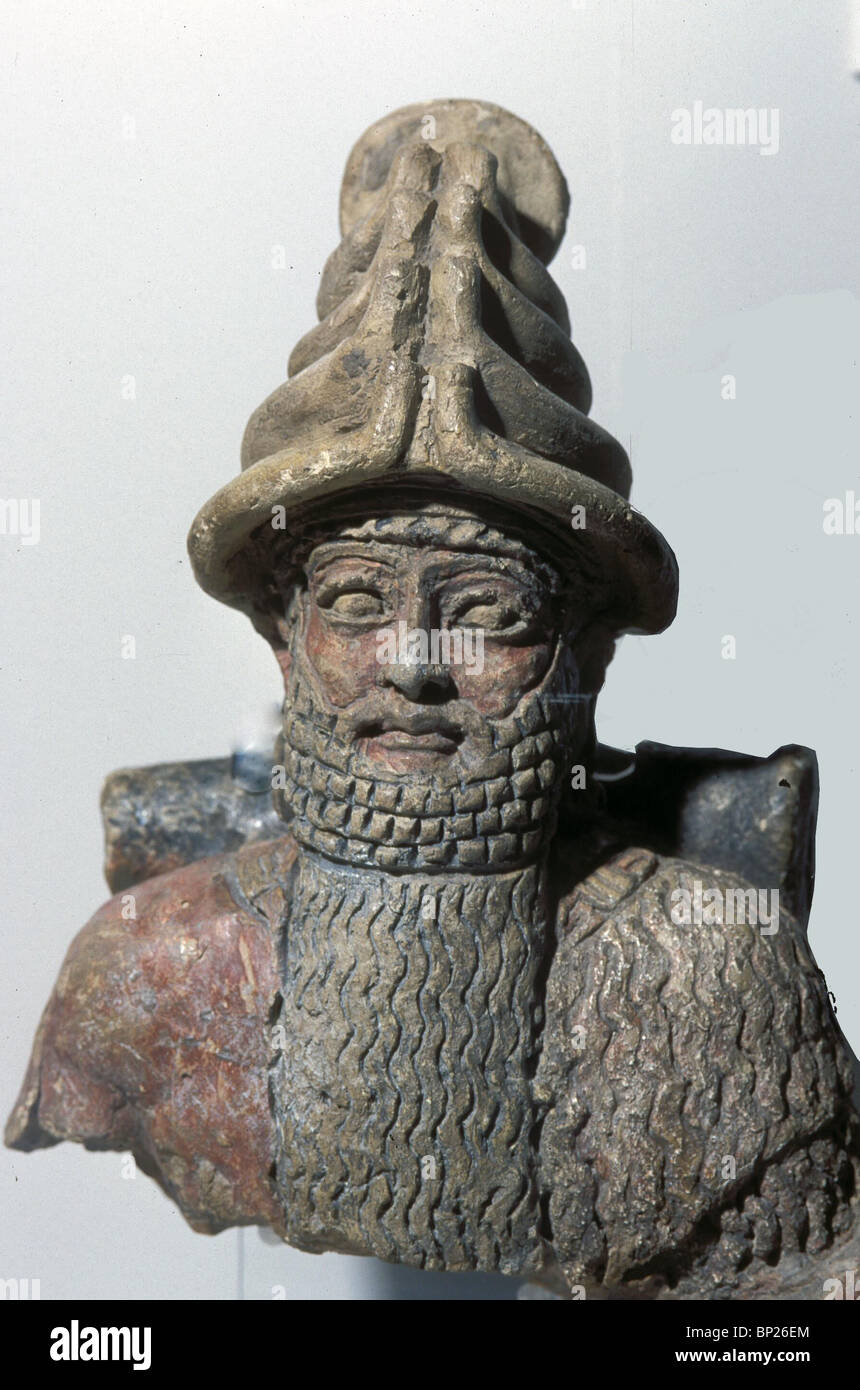 1036. Statua in terracotta del dio sole Shamash da ur in Babilonia, C. 1900 A.C. Foto Stock