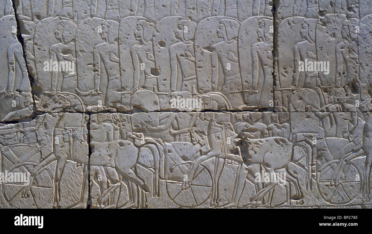1532. Sollievo da Ramses II. Tempio di ABIDOS, raffiguranti le PHARO'S esercito in battaglia con l'hittita (13TH. C.C.) Foto Stock