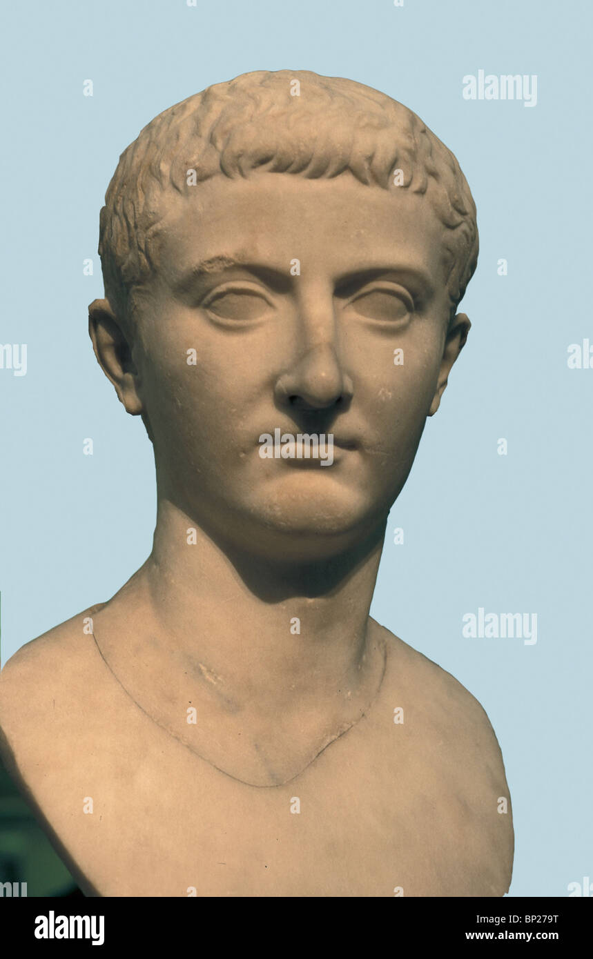 1568. Busto in marmo dell'imperatore Tiberio regnò da 14-37 ANNUNCIO Foto Stock
