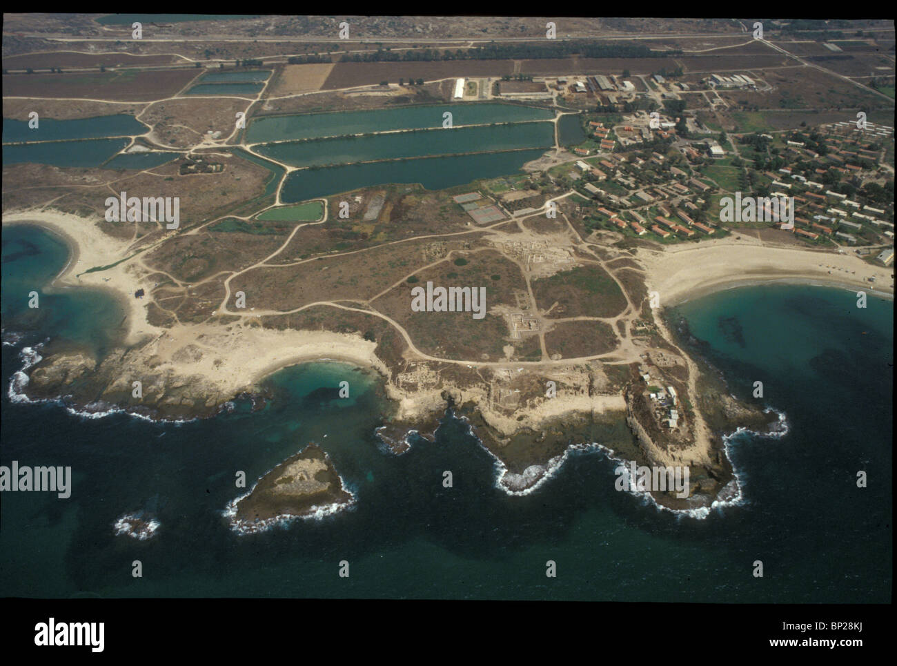 Vista aerea di DOR. La città portuale di Dor è servito come un gate di Israele dai tempi del re Salomone attraverso il HELENISTIC & Foto Stock