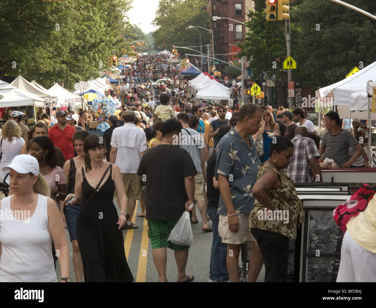 Settimo Cielo street fair lungo la 7th Avenue a Park Slope Brooklyn. Foto Stock