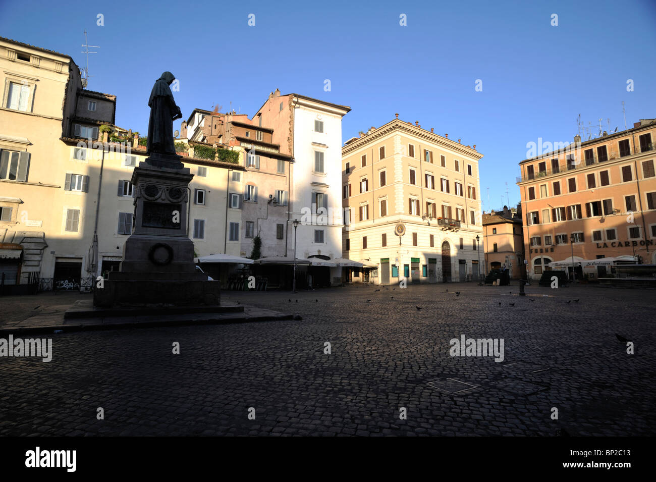 Italia, Roma, Piazza Campo de' Fiori al mattino presto Foto Stock