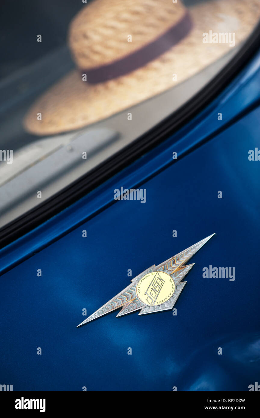 Jensen Interceptor car badge. British Classic Car Foto Stock