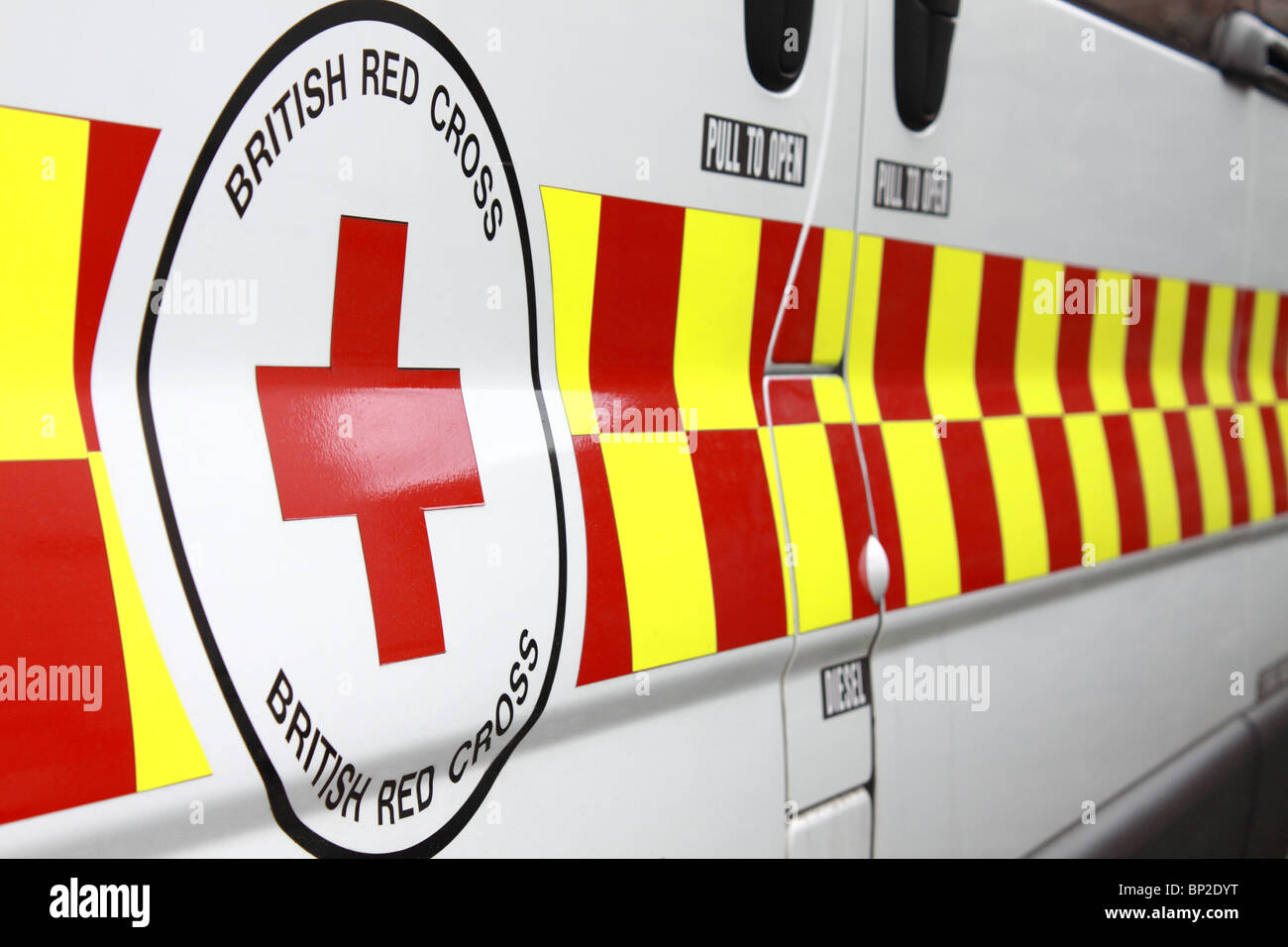 Dettaglio di una Croce Rossa Britannica ambulanza Foto Stock