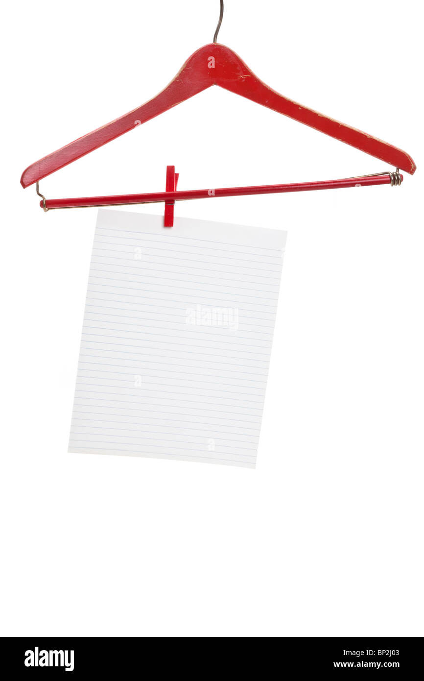 Rosso appendiabiti in legno e Notepaper Foto Stock