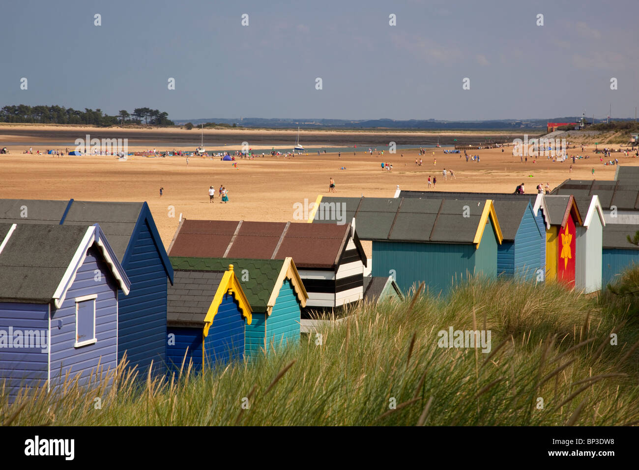 Cabine sulla spiaggia, a Wells accanto al mare, Norfolk, Inghilterra Foto Stock