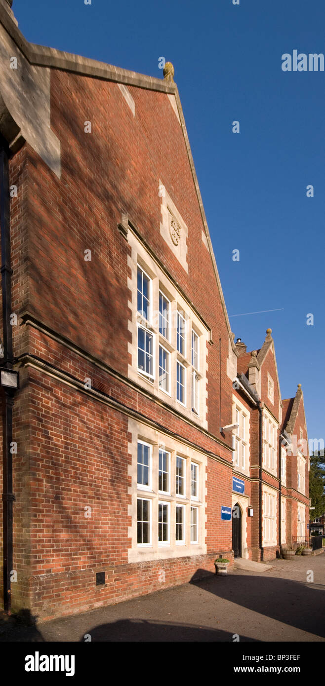 Peter Symonds College winchester esterno Foto Stock