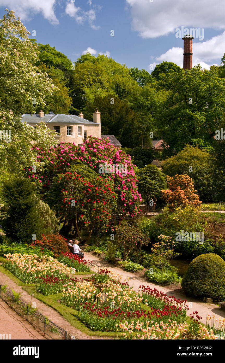 Samuel Greg giardino in primavera, Quarry Bank Mill, Styal, Cheshire, Inghilterra, Regno Unito Foto Stock