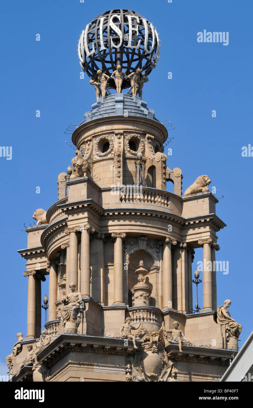 Torre del tetto del London Coliseum Theatre home dell'Opera Nazionale Inglese West End di Londra Inghilterra REGNO UNITO Foto Stock