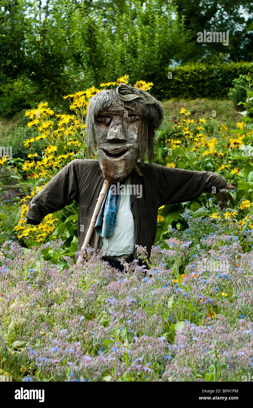 Lo Spaventapasseri a Painswick Giardino rococò in Cotswolds in estate Foto Stock