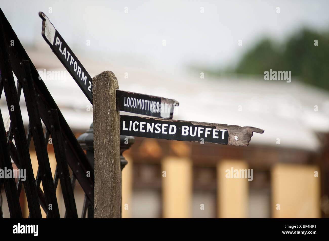 Ferrovia Bluebell, Sheffield Park station segno Foto Stock