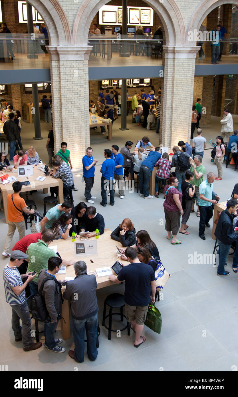 Cortile Centrale - Apple Store - Covent Garden - Londra Foto Stock