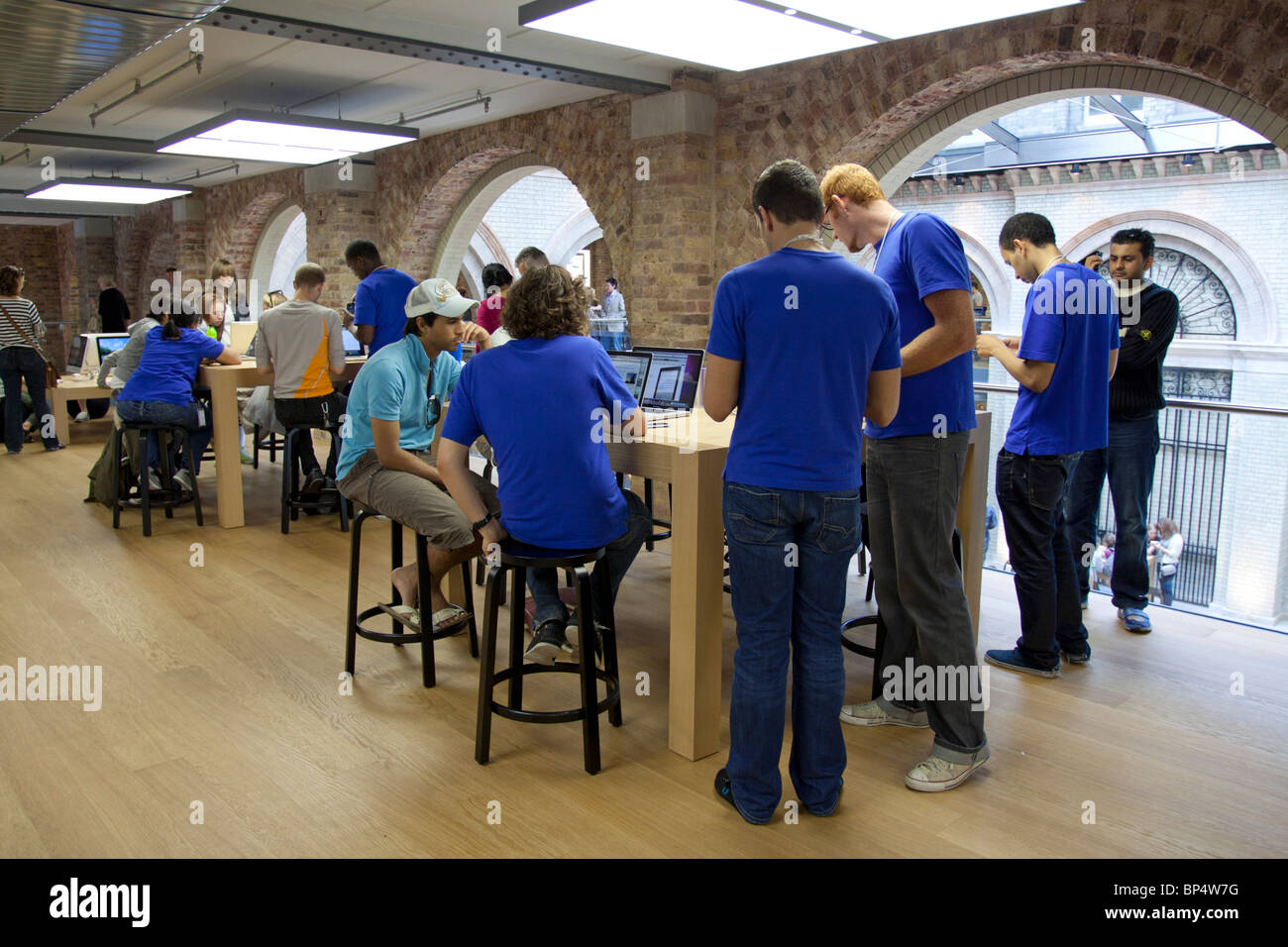Genius Bar - Apple Store - Covent Garden - Londra Foto Stock