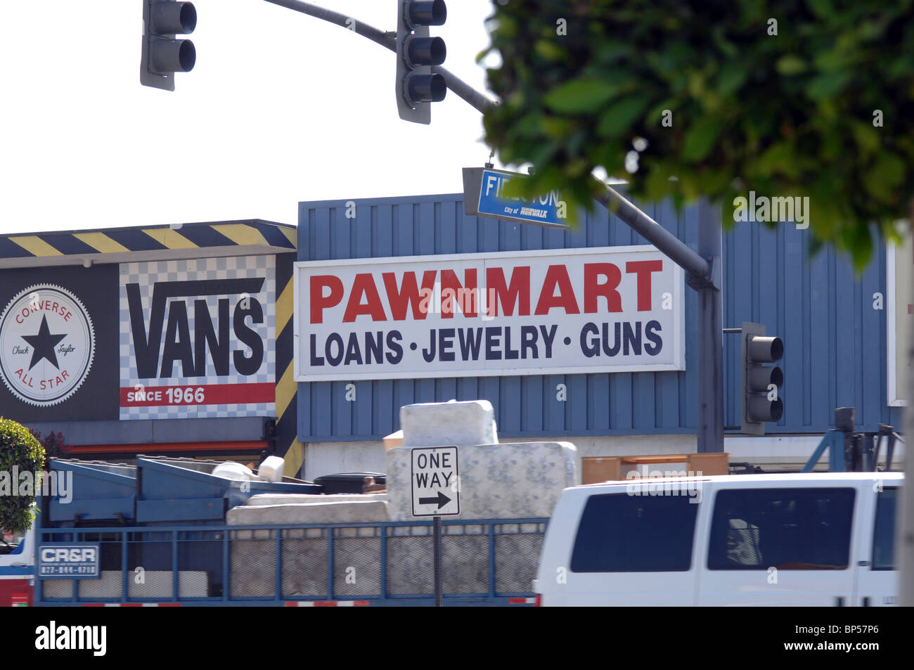 Pedina negozio per i prestiti, gioielli e pistole Foto Stock