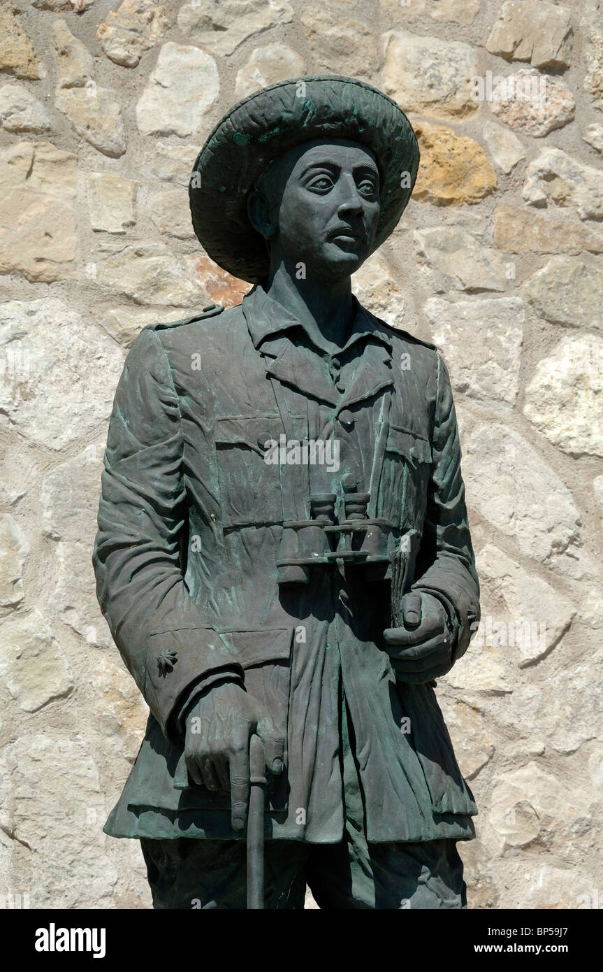Statua del Leader fascista Generale Franco vestito in uniforme militare, Melilla, Spagna Foto Stock