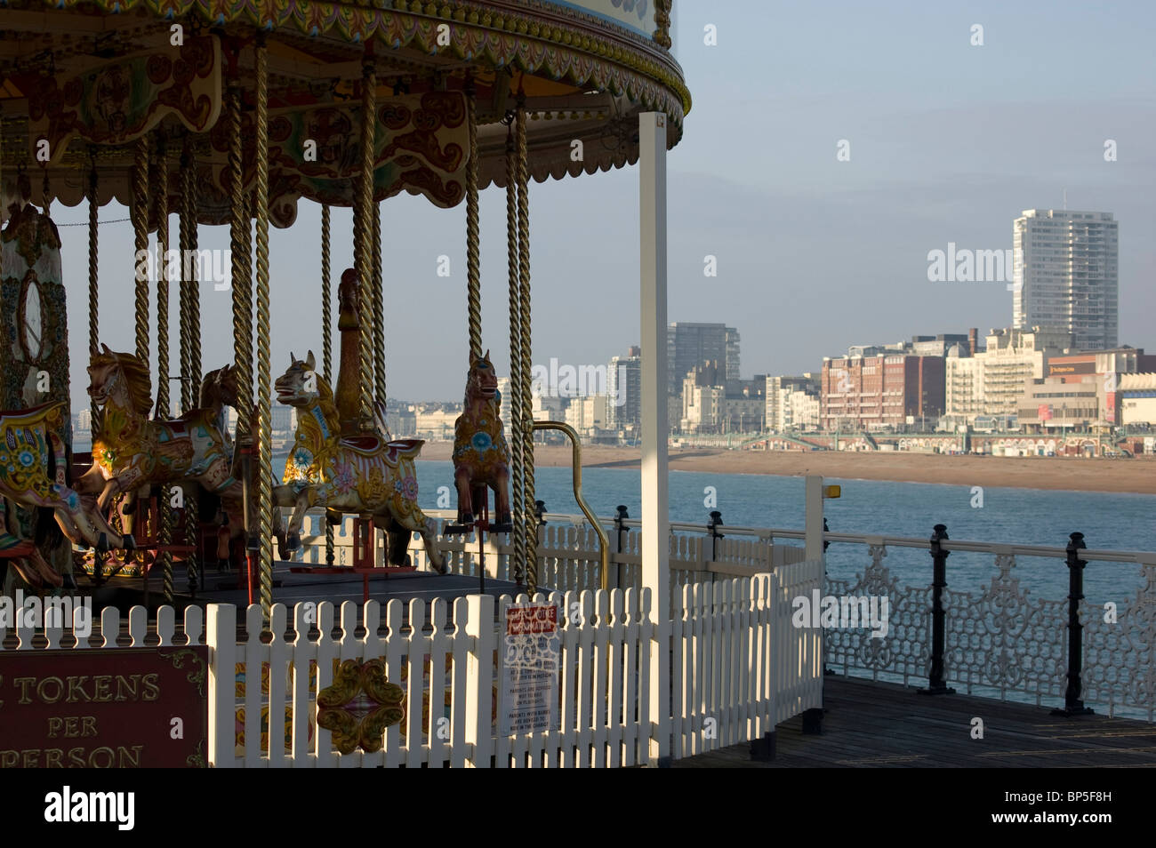 Giostra sul molo di Brighton, Regno Unito Foto Stock