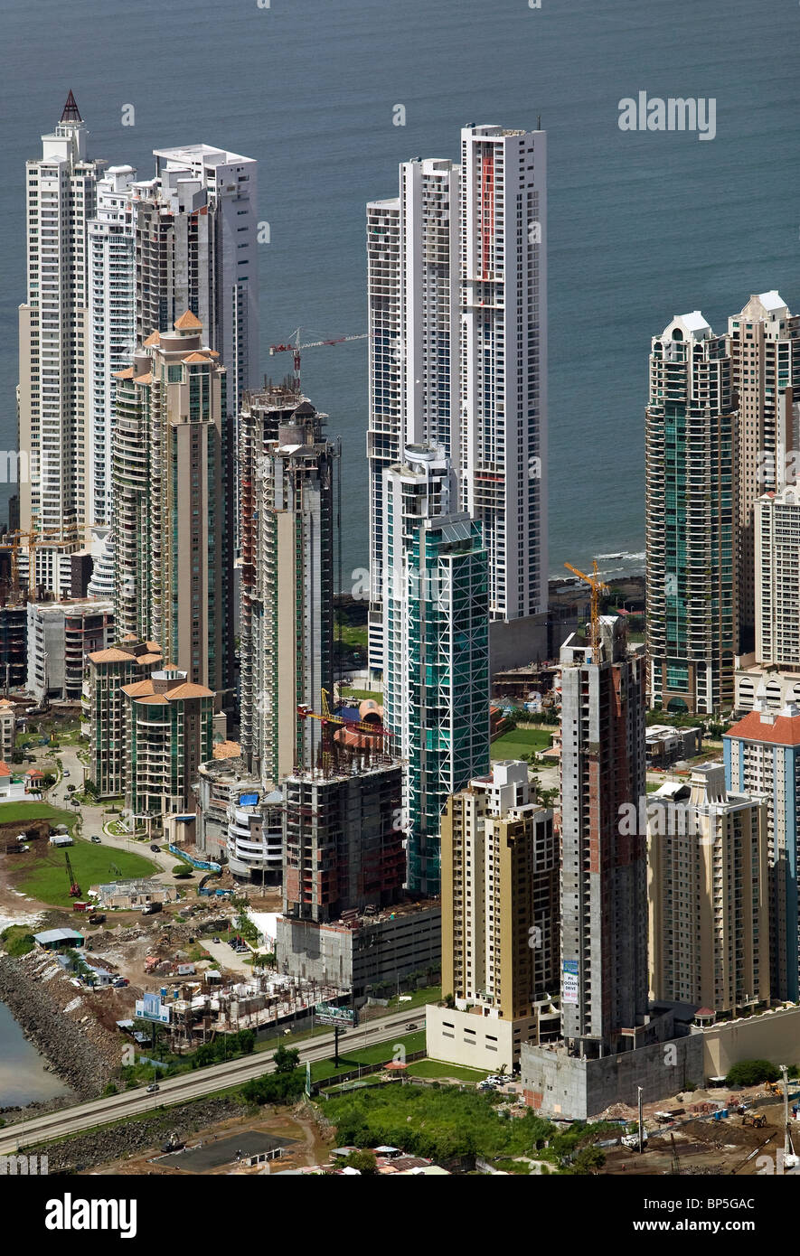 Vista aerea al di sopra di alta sorge a Città di Panama, Repubblica di Panama Foto Stock