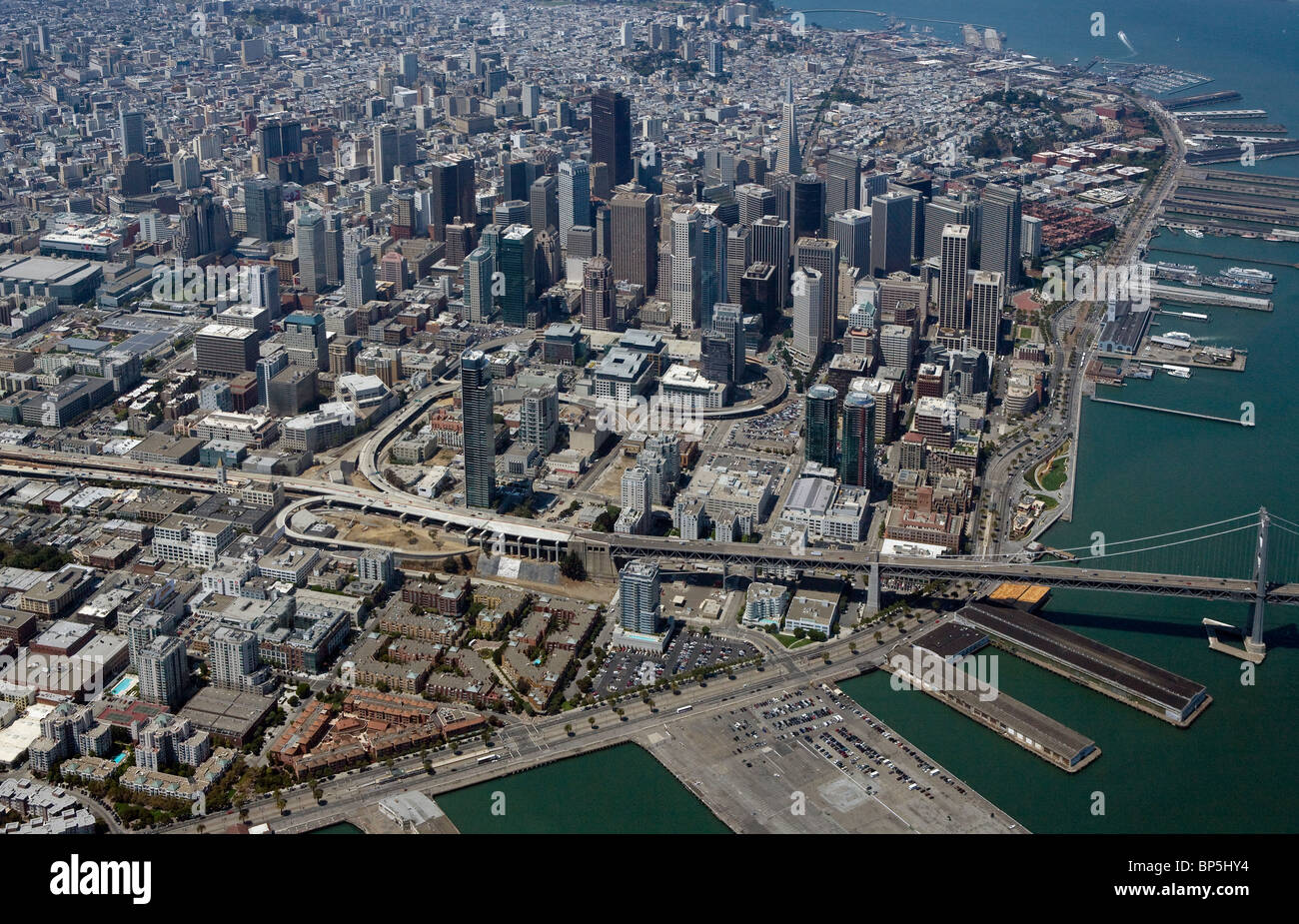 Vista aerea sopra il quartiere finanziario del centro cittadino di San Francisco in California Foto Stock