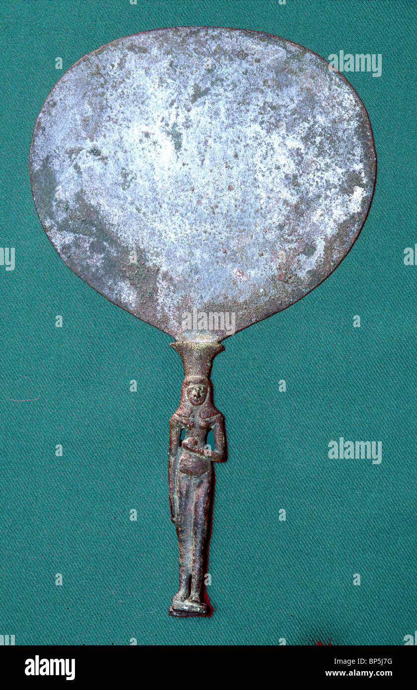 3644. Specchio in bronzo, CNAANITE PERIODO, C. 14 - 12TH. C. BC Foto Stock