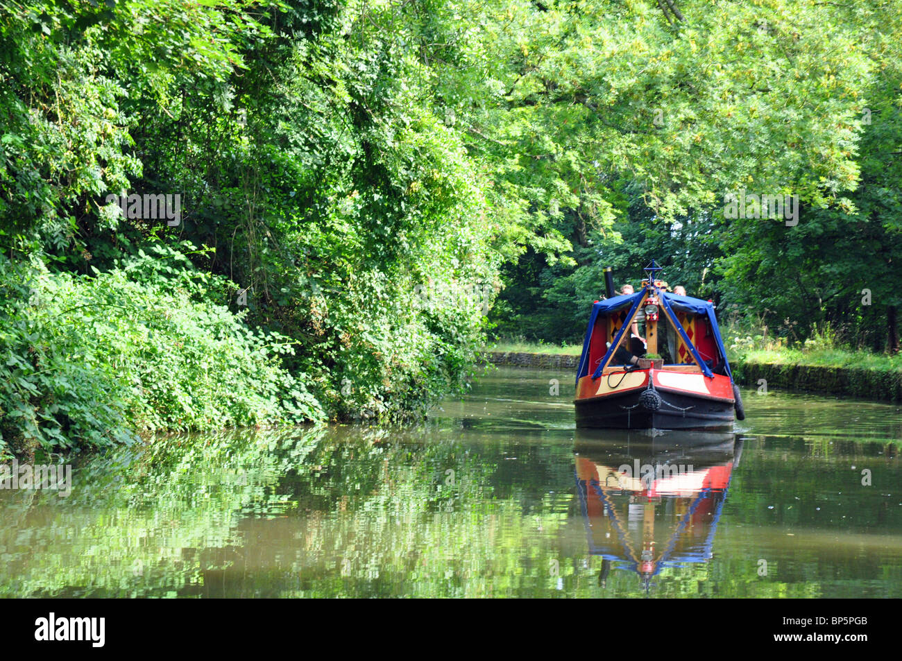 Ripristinato barcone sul Kennet and Avon Canal vicino a Monkton Combe Foto Stock