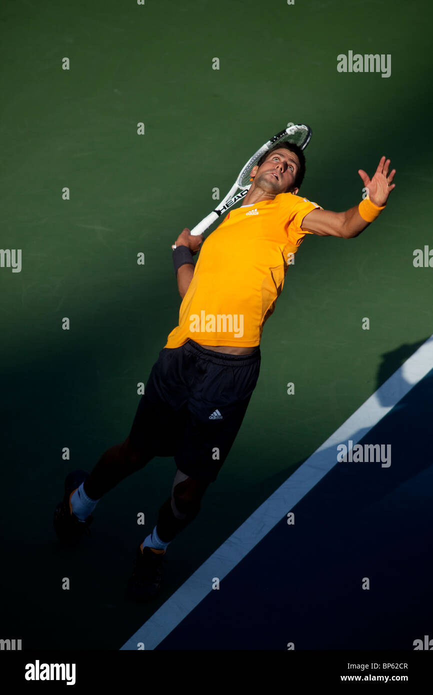 Novak Djokovic (SRB) a competere in uomini singoli semi finali al 2009 US Open Tennis Foto Stock