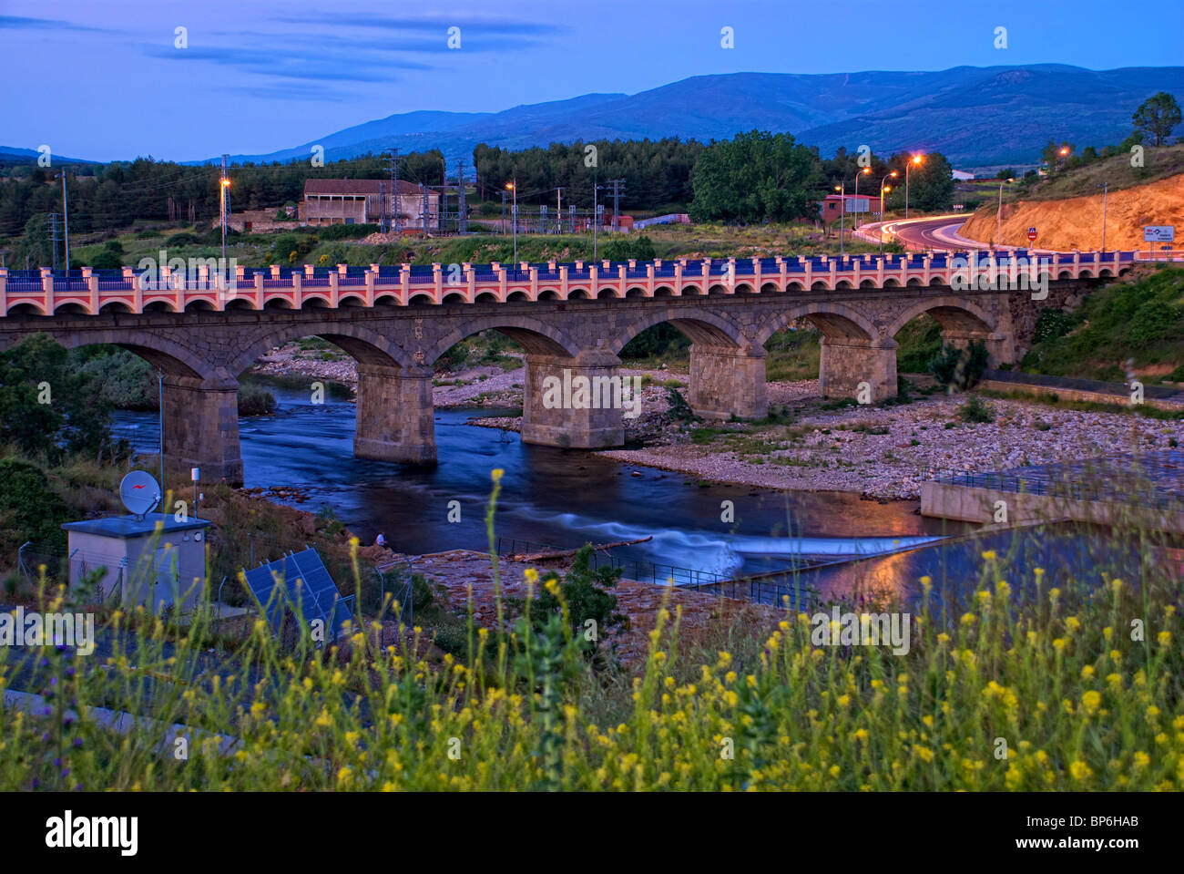 Ponte sul fiume Tormes. El Barco de avila. Provincia di Avila. Castilla y Leon. Spagna. Foto Stock