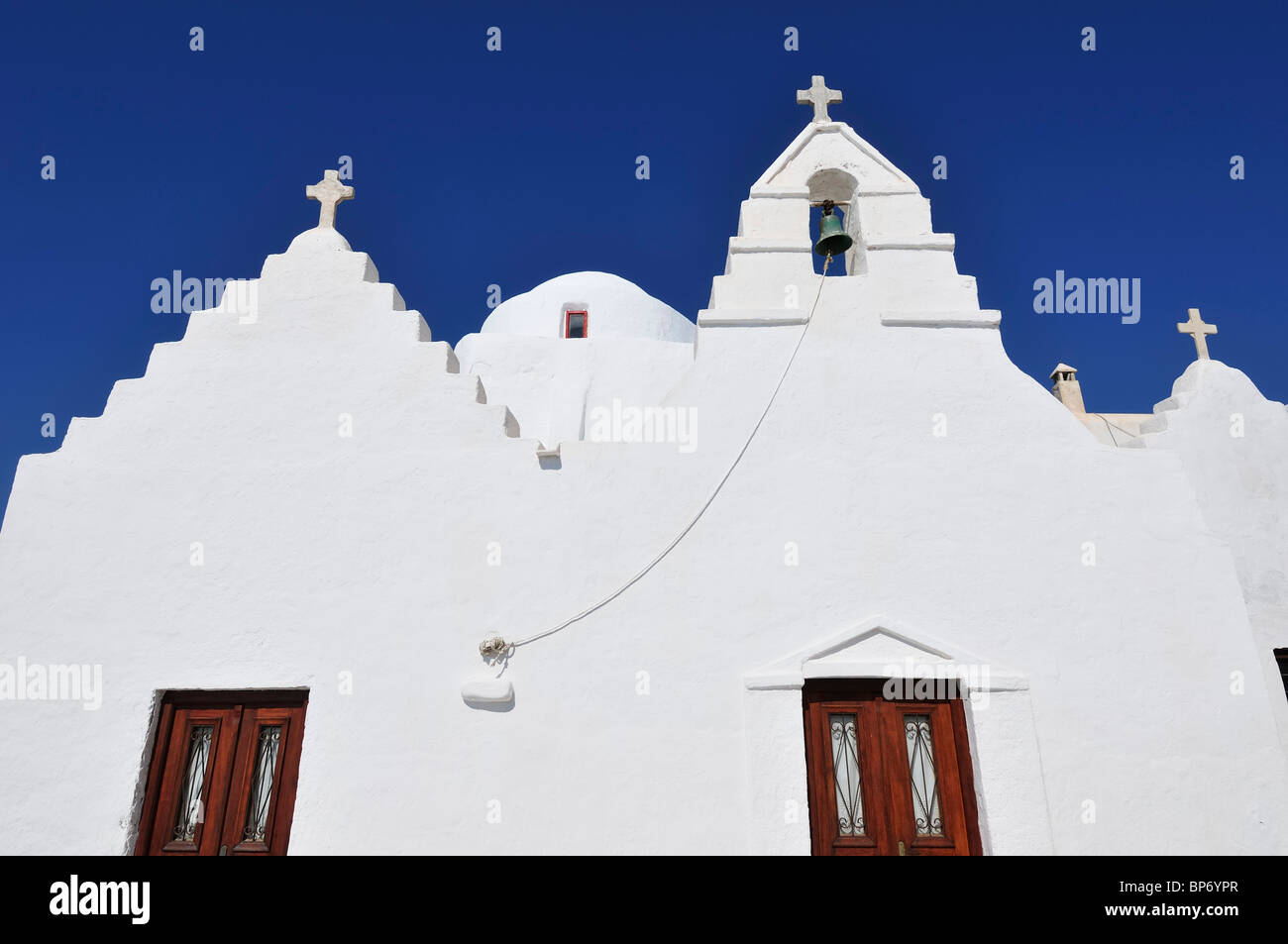 Mykonos. La Grecia. Le bianche Panagia Paraportiani chiesa, nell'area Kastro di Chora. Foto Stock