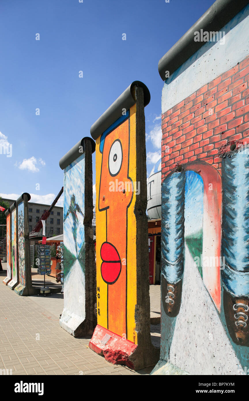 Parti del muro di Berlino, Berlino, Germania Foto Stock