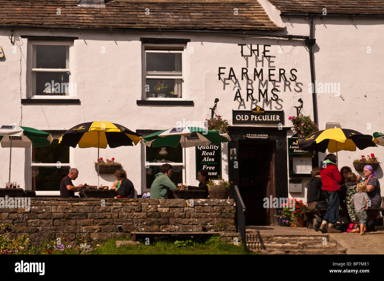 Gli agricoltori di bracci, Muker, Swaledale Yorkshire Foto Stock