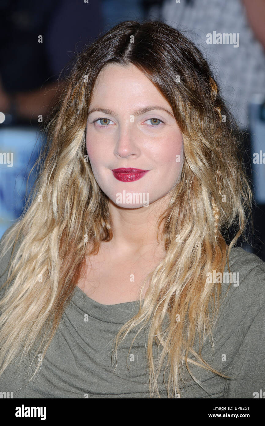 Drew Barrymore alla Premiere mondiale di 'la distanza', Leicester Square, Londra, 19 agosto 2010. Foto Stock