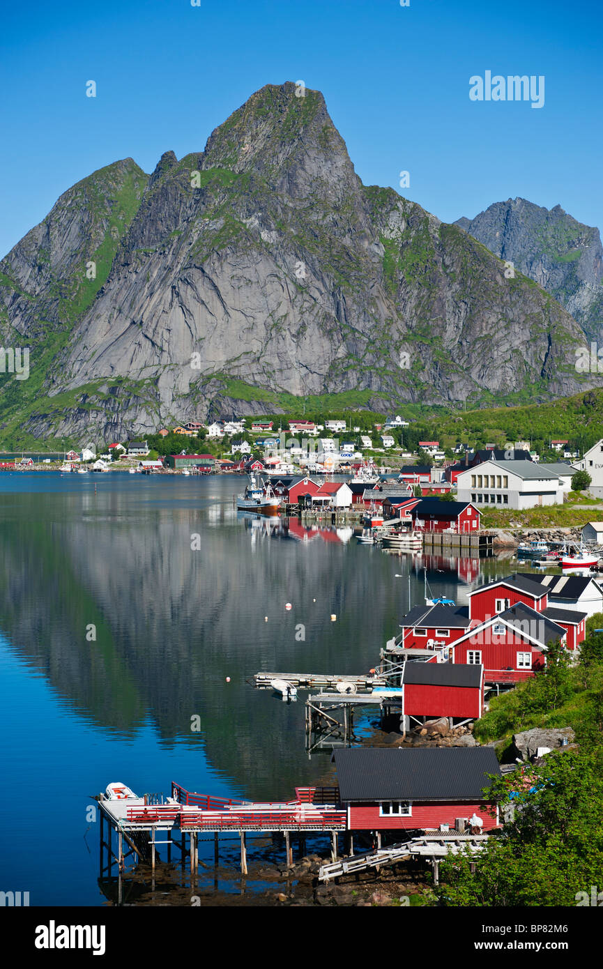 reine-lofoten-islands-immagini-e-fotografie-stock-ad-alta-risoluzione