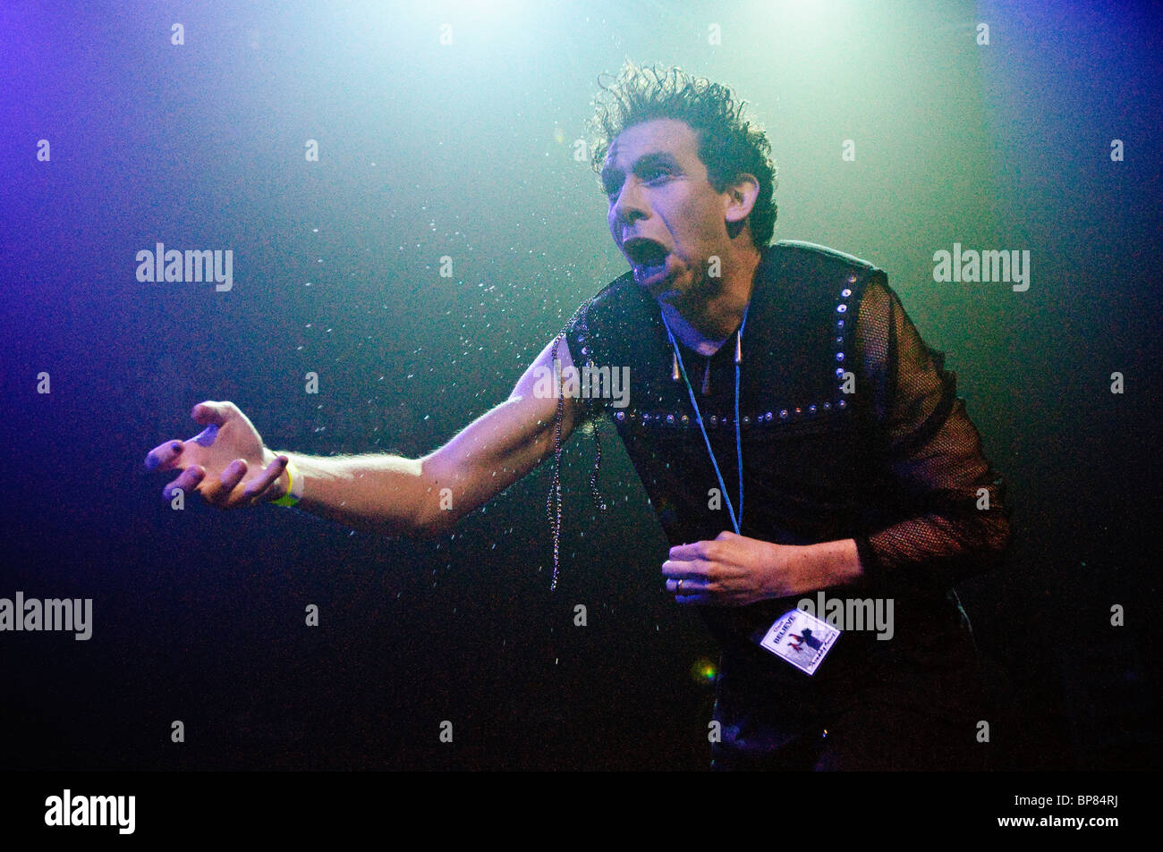 Mercurio Shreddy esegue presso la US Air Guitar Championships di New York City di Irving Plaza. Luglio 22, 2010. Foto Stock