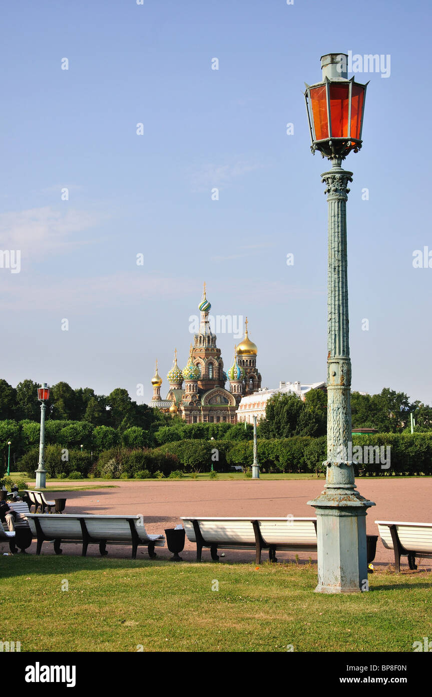 La Chiesa del Salvatore sul Sangue versato dal Campo di Marte, San Pietroburgo, regione nord-occidentale, la Russia Foto Stock