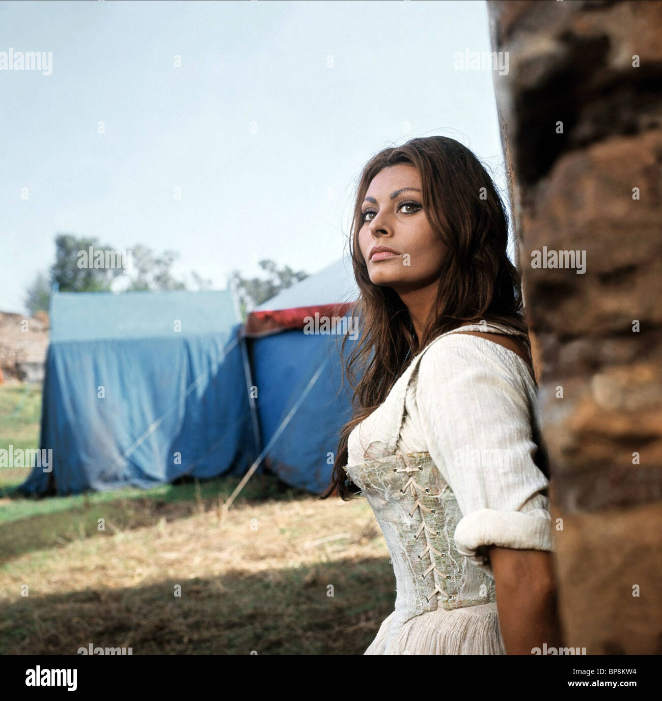 SOPHIA LOREN PIÙ DI UN MIRACOLO; C'ERA UNA VOLTA...; Cenerentola STILE ITALIANO; LA BELLE ET LE SOPHIA LOREN PIÙ DI UN MIRACOLO; C'ERA UNA VOLTA...; Cenerentola STILE ITALIANO; LA BELLE ET LE