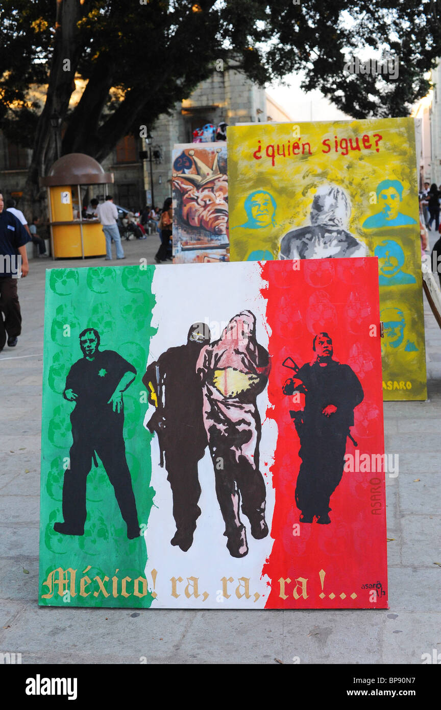 Immagini politico visualizzati nell'Zocola, il centro sociale della città di Oaxaca. Foto Stock