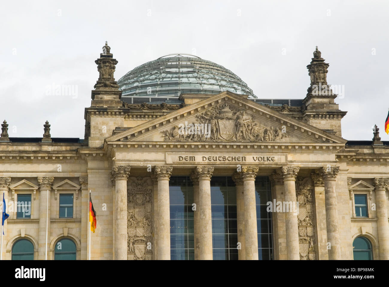 L'edificio del Reichstag esterni Berlino Germania Foto Stock