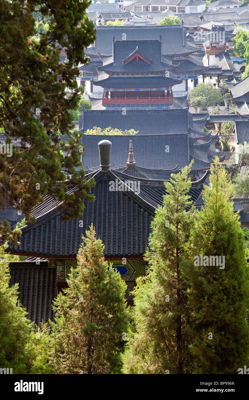 Famiglia um Mansion, la città vecchia di Lijiang, nella provincia dello Yunnan in Cina Foto Stock