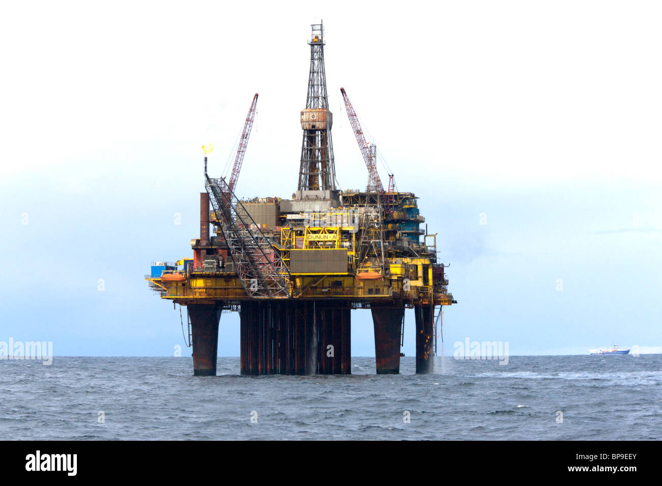 Dunlin una piattaforma petrolifera Foto Stock