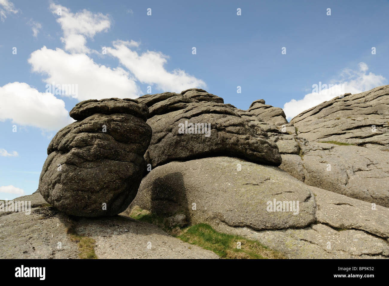 Arrotondato massi di granito di Haytor nel Parco Nazionale di Dartmoor, Devon. Foto Stock