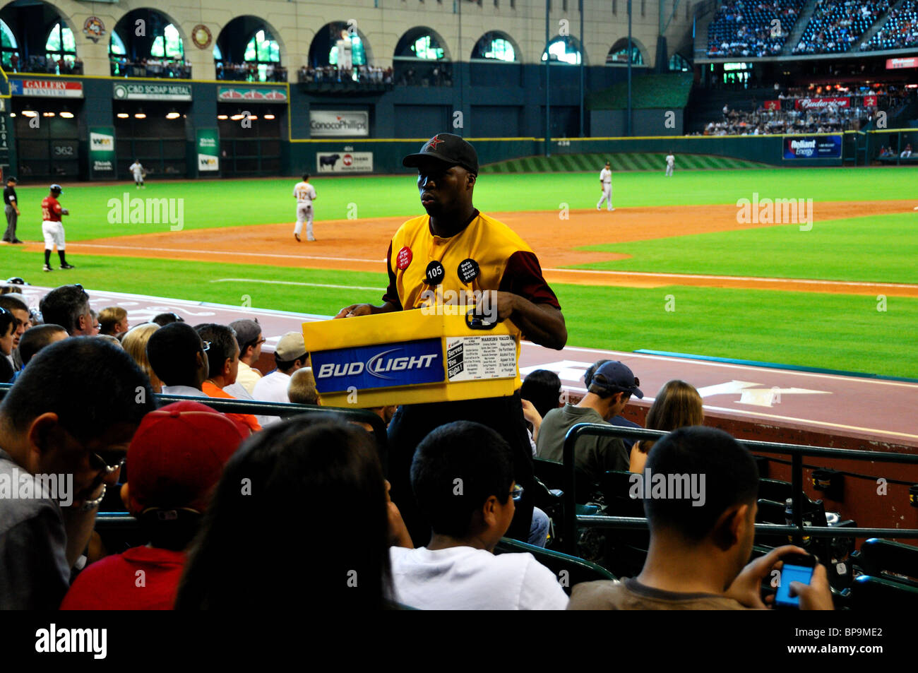 Ball Park venditore in il Minute Maid Park. Houston, Texas, Stati Uniti d'America. Foto Stock