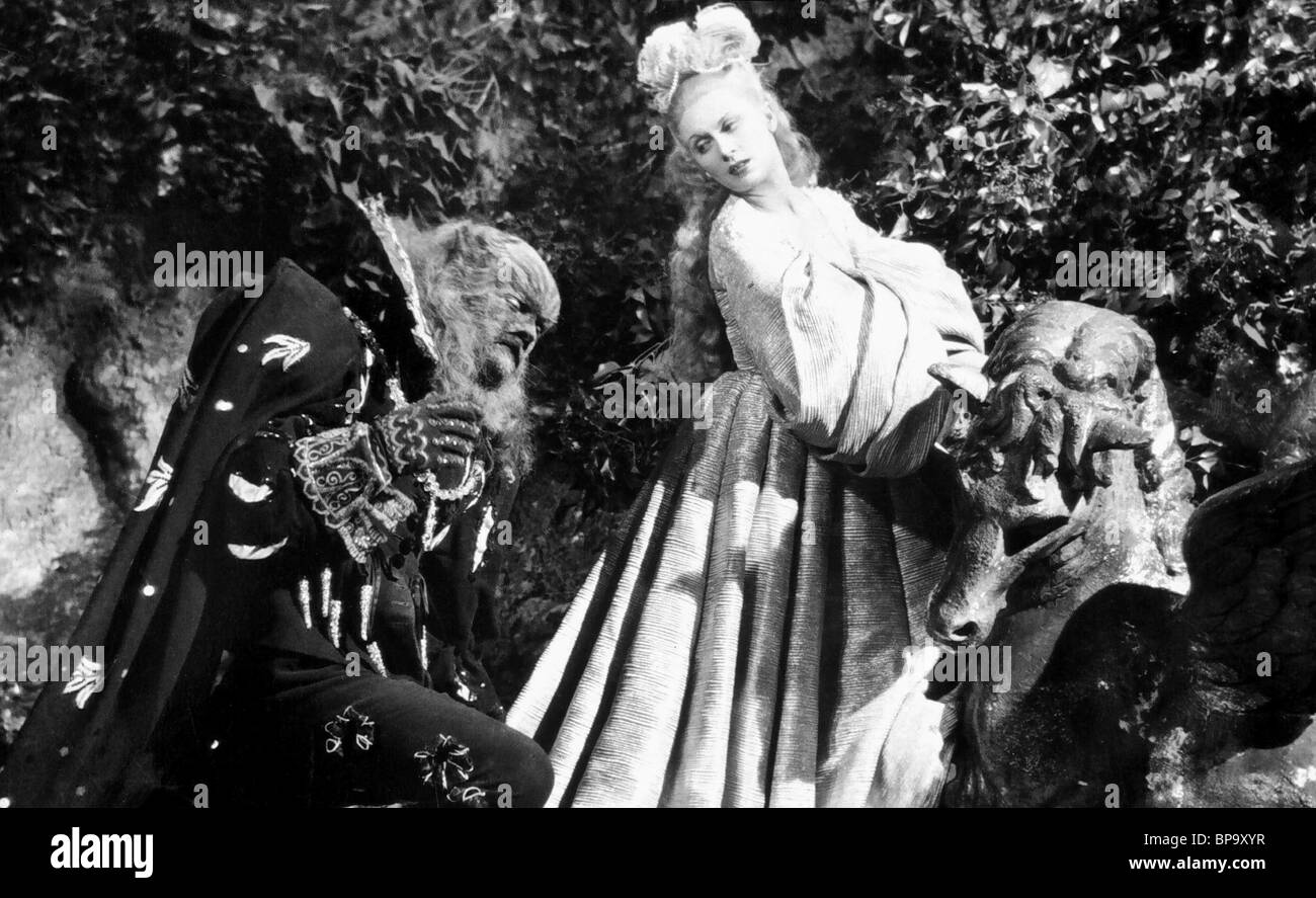 JEAN MARAIS e JOSETTE DAY, la bella e la bestia, 1946 Foto Stock