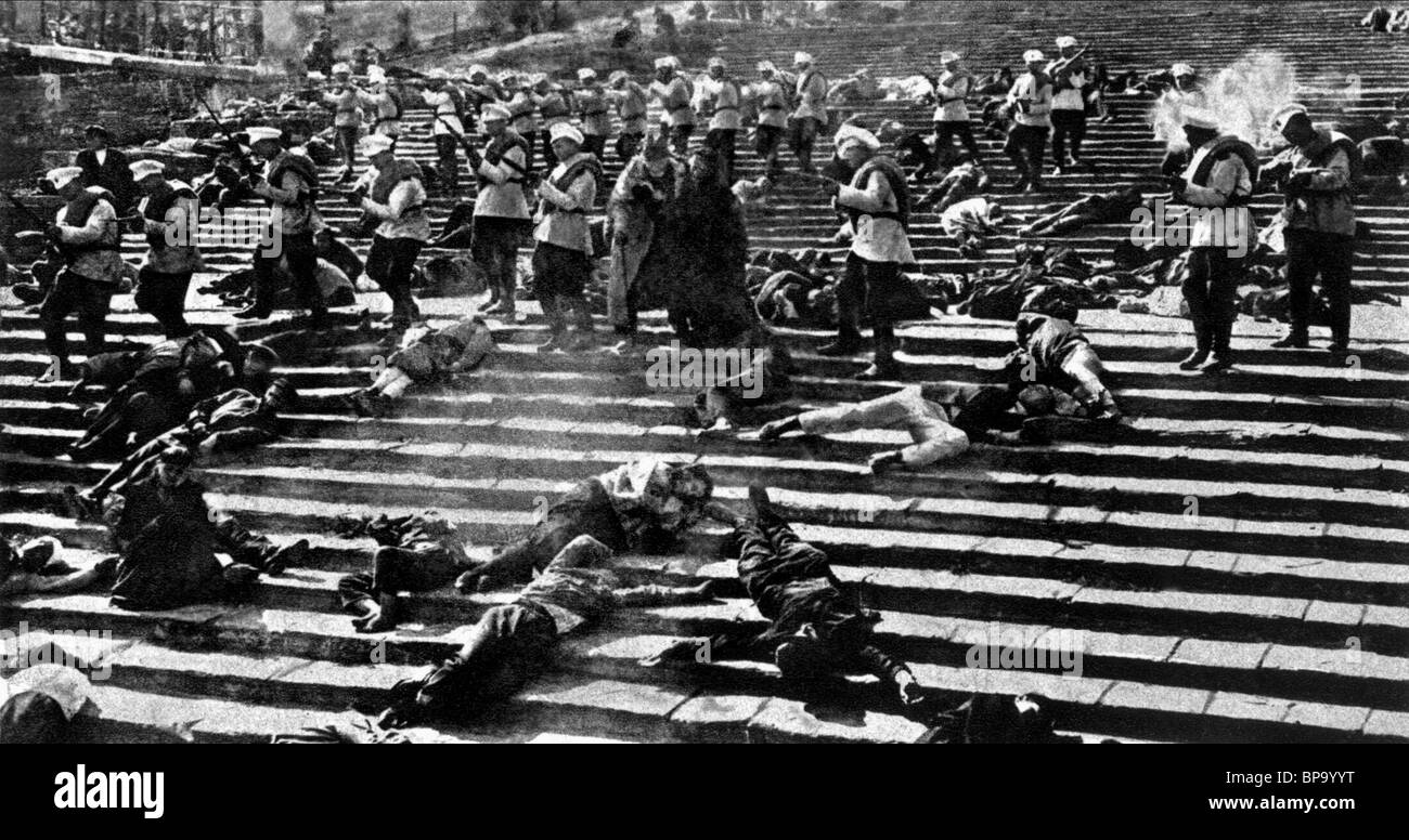 COSSAKS macellazione ai cittadini la Corazzata Potemkin (1925) Foto Stock